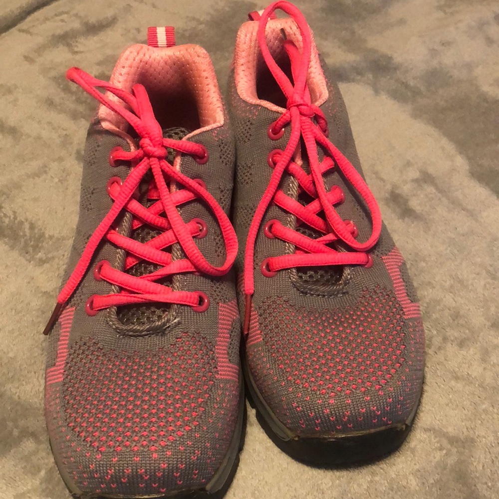 Steel toe shoes. Wore once.